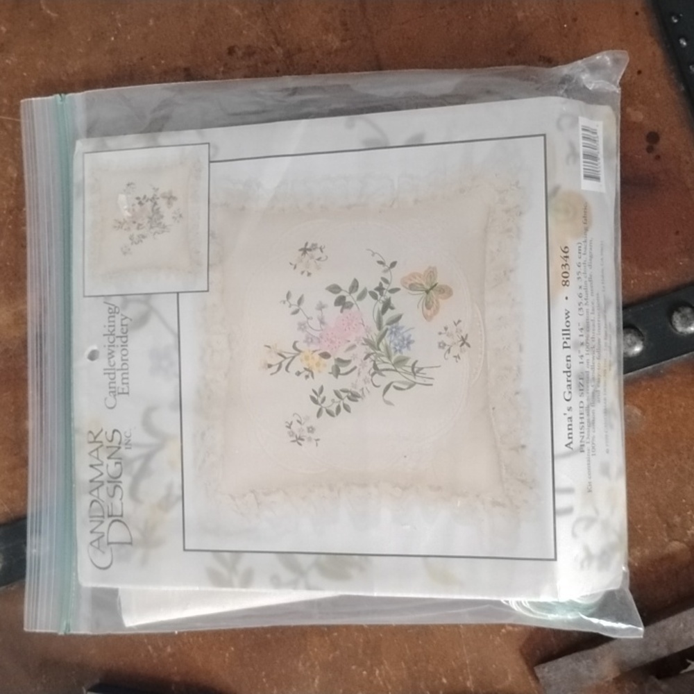 Candmar Candlewicking Embroidery Kit Butterflies And Flowers NWT